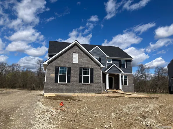 26765 Ferguson Ct, South Lyon, MI 48178