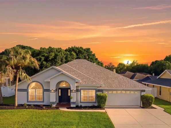 737 Santa Maria Dr, Winter Haven, FL 33884