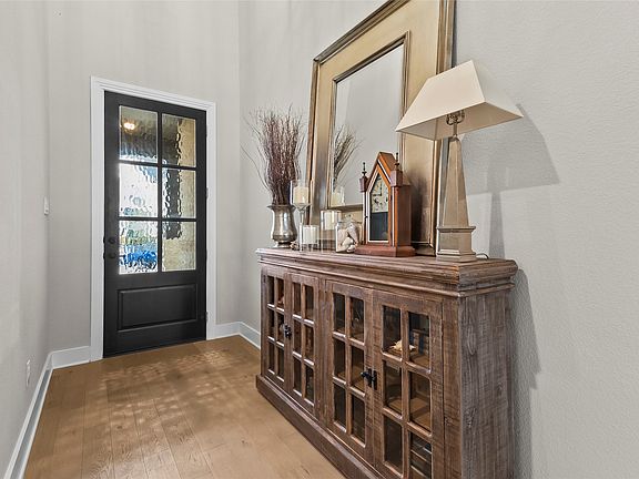 3rd image of 8525 Fannin Creek Trl