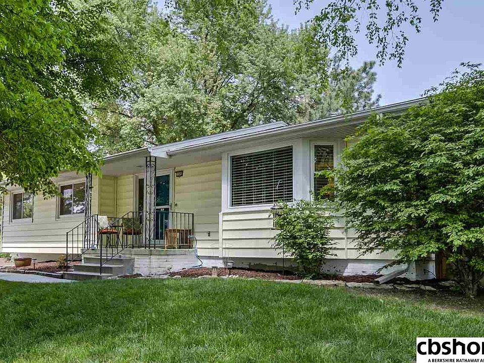 1st image of 1505 Pinewood Circle Dr