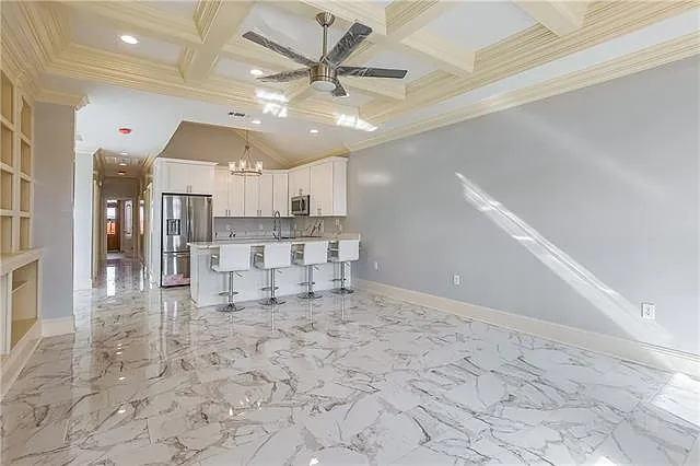 3 bed, 2.0 bath, 1484 sqft, $2,350 — Photo 4