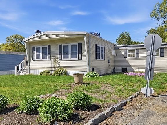 2nd image of 3 Holly Rd