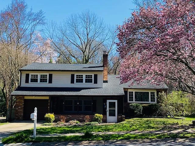 3 bed, 2.5 bath, 2175 sqft, $2,950 — Photo 2