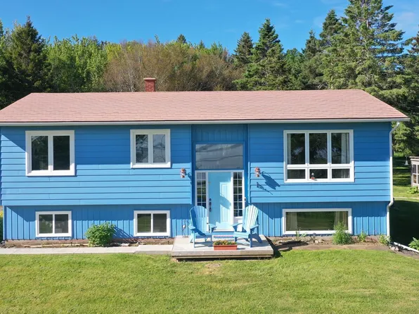608 Kingsburg Rd, Lunenburg, NS B0J 2X0