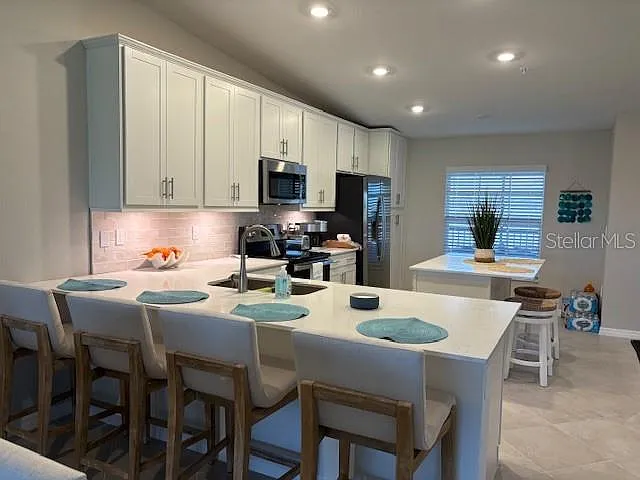 2 bed, 2.0 bath, 1569 sqft, $4,500 — Photo 4