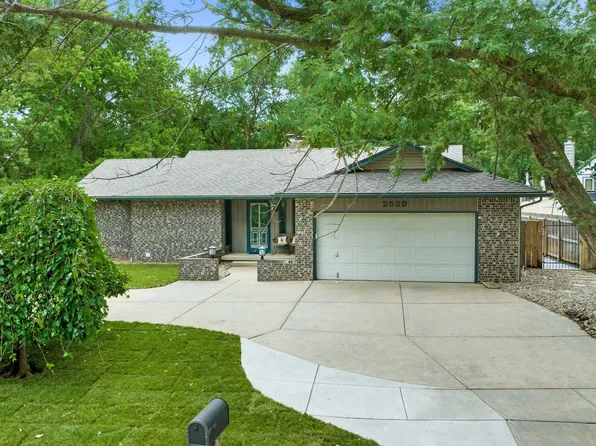 2529 Glacier Dr, Wichita, KS 67215