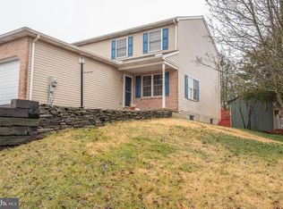 102 Groffdale Rd, Quarryville, PA 17566