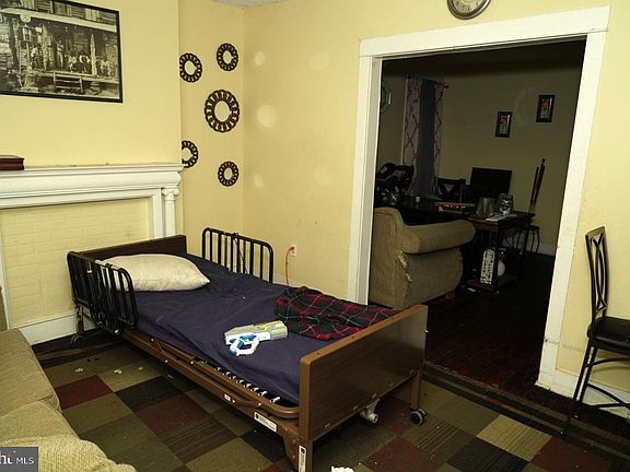 3rd image of 2304 Jessup St