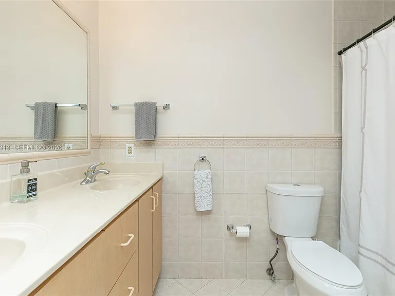 5760 SW 51st St — Photo 29