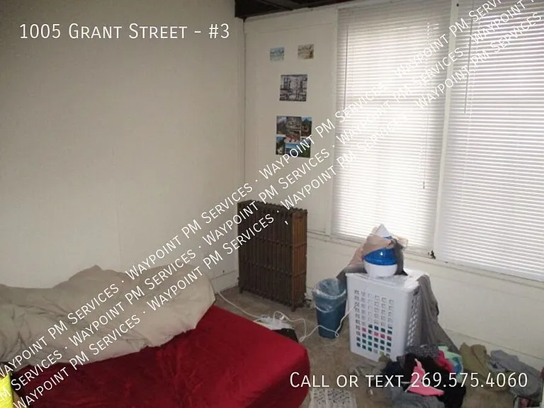 1005 Grant St #3 — Photo 10