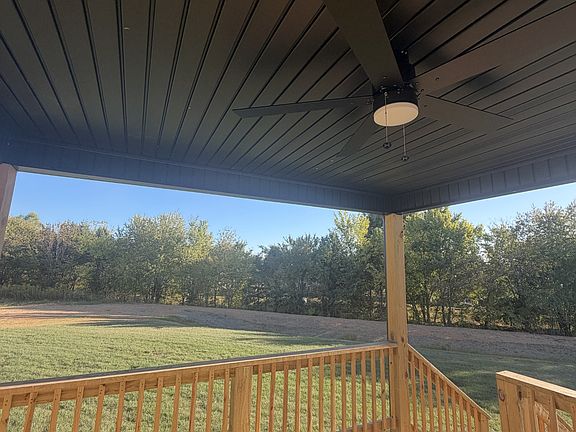 2nd image of 40 Echo Rdg Lot 40