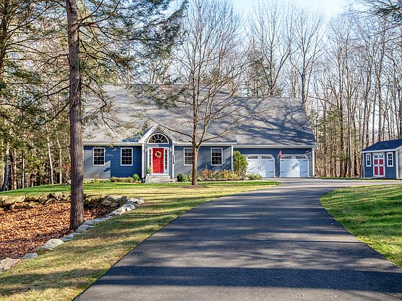 2nd image of 16 Kingfisher Dr
