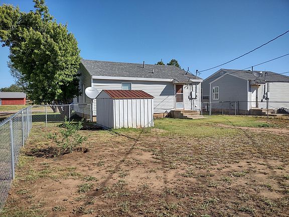 2nd image of 305 E 8th St