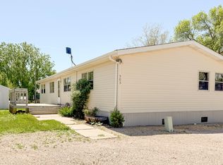 303 E 7th Ave, Fort Pierre, SD 57532