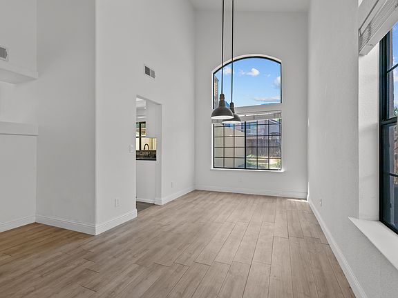 3rd image of 5038 Felicia Way