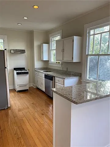 5710 Willow St — Photo 4