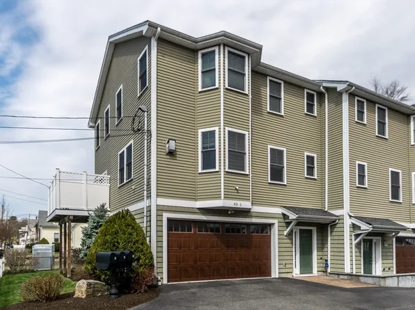 43 Hammond St APT 1, Waltham, MA 02451