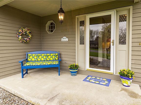 2nd image of 4884 Firethorn Cir
