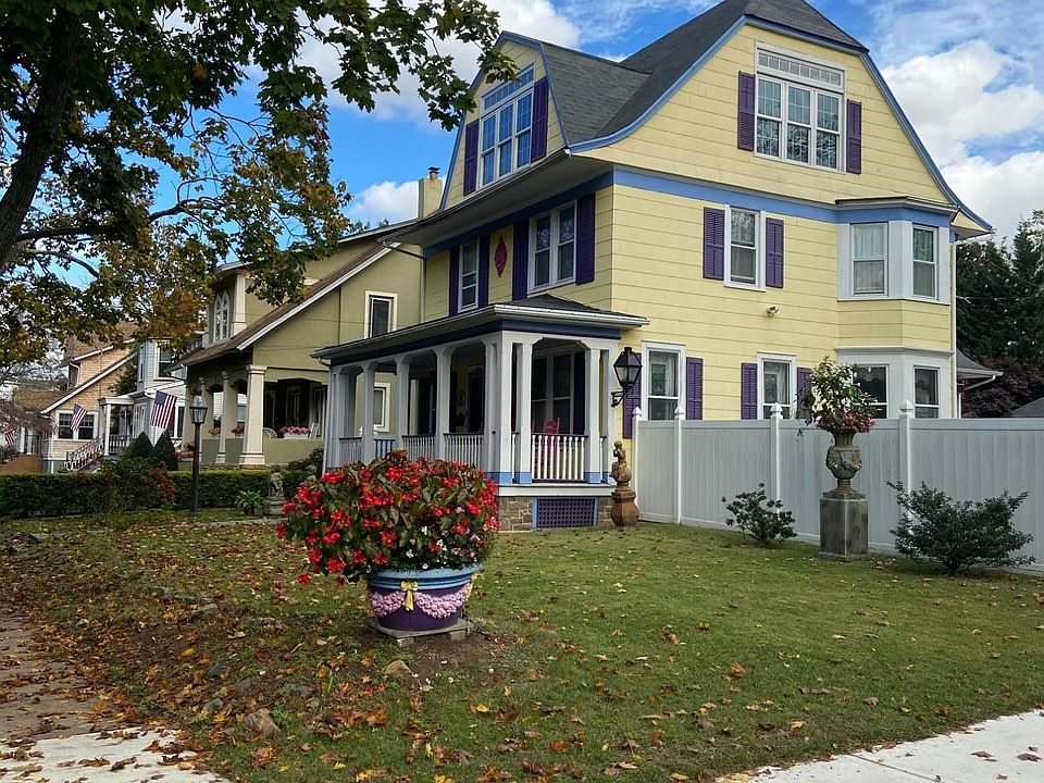 1st image of 42 Hopping Ave