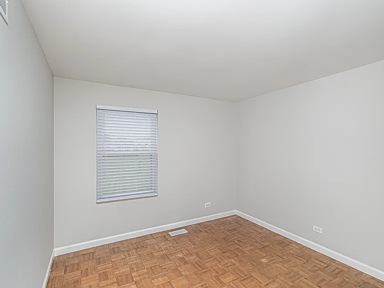 1851 Wellington Pl — Photo 18