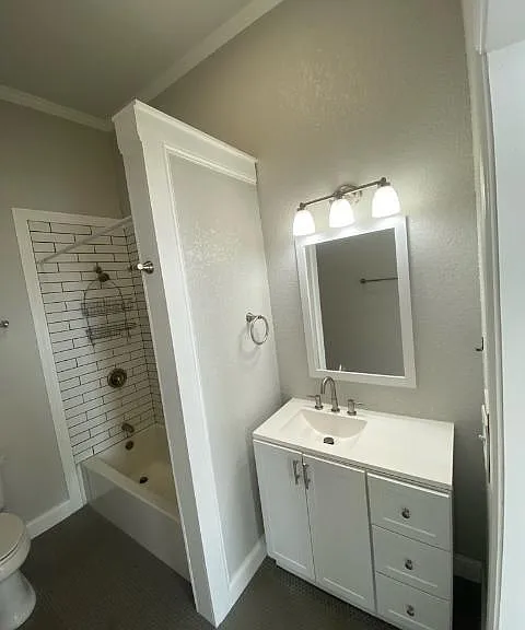 101 W B St #240 — Photo 4