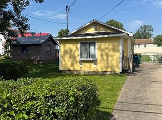 4132 Dean St, Hamburg, NY 14075