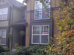 7083 NE Rocky Brook St, Hillsboro, OR 97124
