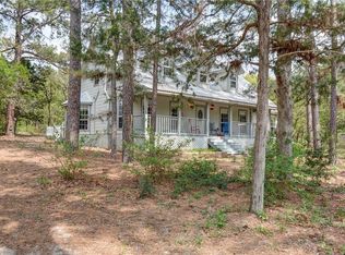 102 Country Air Dr, Bastrop, TX 78602