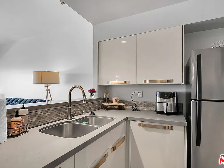 1155 N La Cienega Blvd #1103 — Photo 10