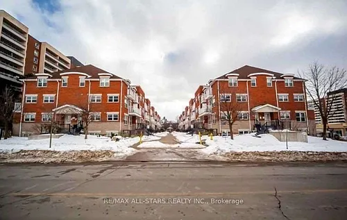 37 Four Winds Dr Photo 1