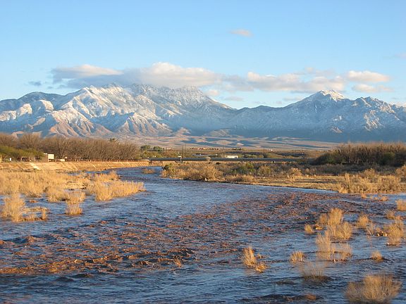 from river to mountains