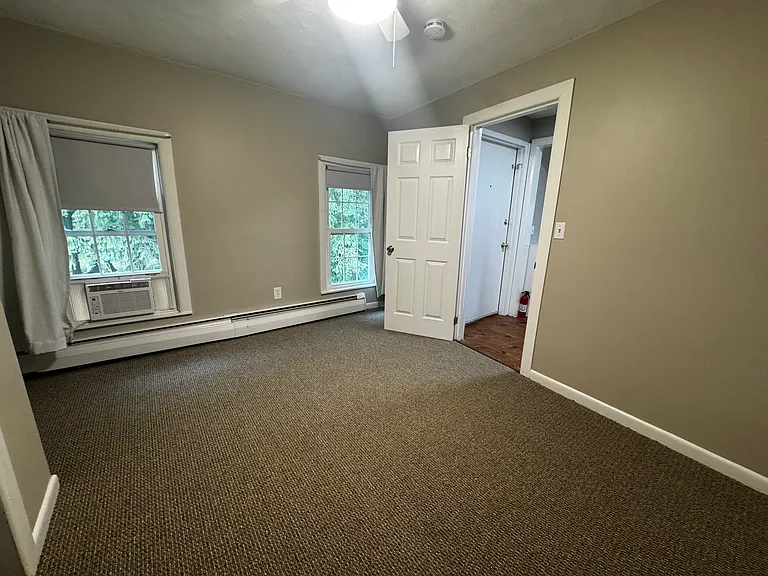 650 Main St #3 — Photo 11