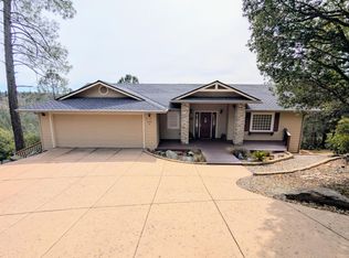 12060 Hillhurst Cir, Groveland, CA 95321