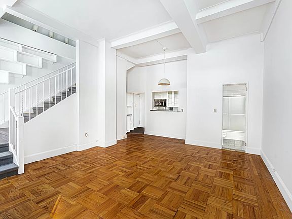 2nd image of 127 W 79th St #1/2C