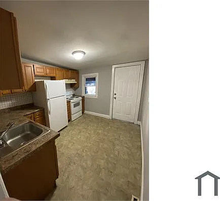 3 bed, 1200 sqft, $1,200 — Photo 2