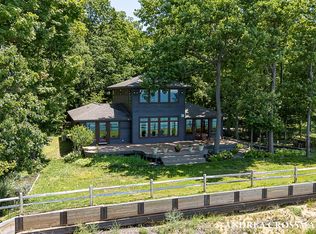 1228 Shorecrest Dr, South Haven, MI 49090