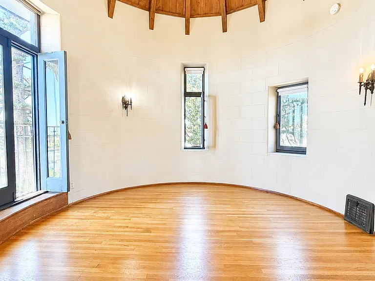 4215 E Livingston Dr #1 — Photo 10