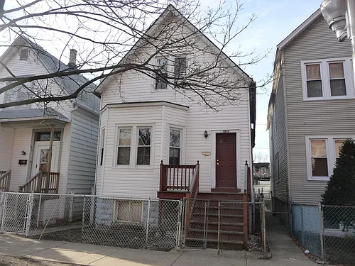 1834 N Richmond St #2 Photo 1 1834 N Richmond St #2 Photo 1