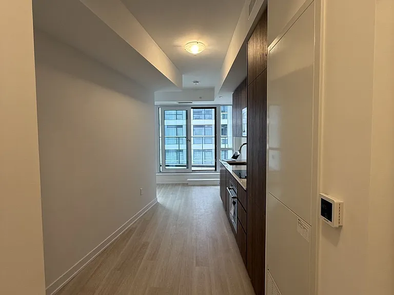 15 Richardson St #408 — Photo 2