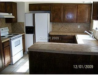 1st image of 3585 Moraga Dr