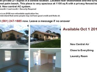 1586 E Breezy Ln, West Palm Beach, FL 33417