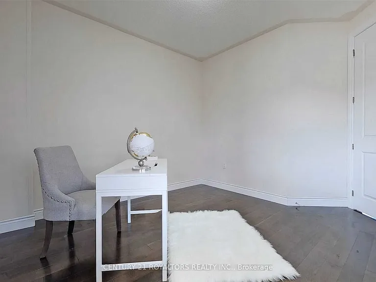 1572 Cahill Dr — Photo 16