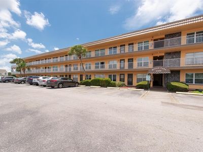 6400 46th Ave N APT 203, Kenneth City, FL, 33709