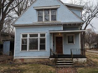 210 S Grove St #B, Urbana, IL 61802