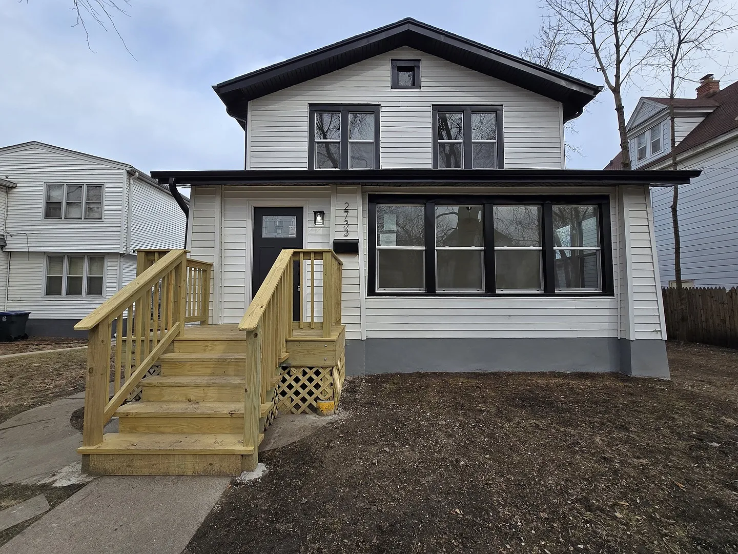 2733 Emmaus Ave photo 1