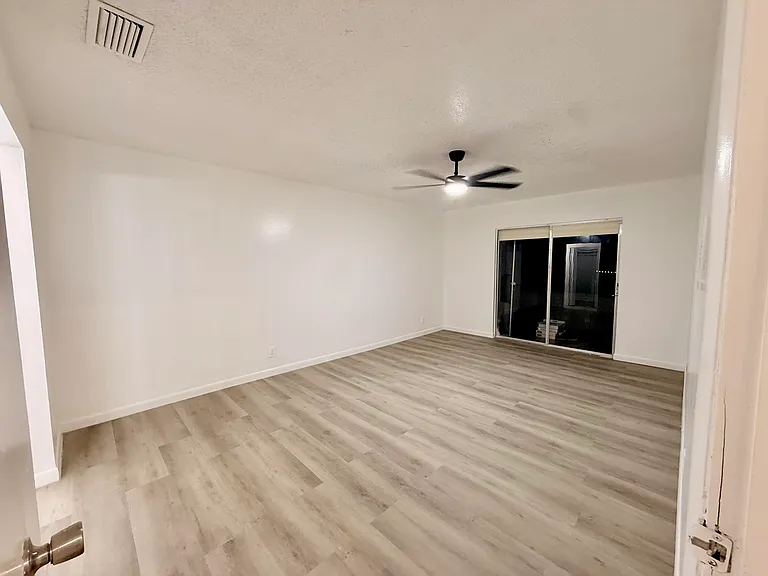 4115 NW 88th Ave #203 — Photo 11