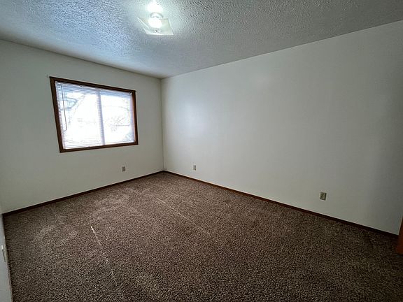 5th image of 433 S Silverwood Ln APT 7