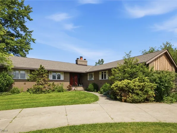 7903 Neff Rd, Medina, OH 44256