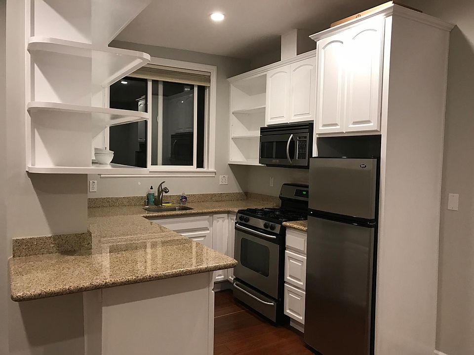 1st image of 60 Dearborn St APT 3