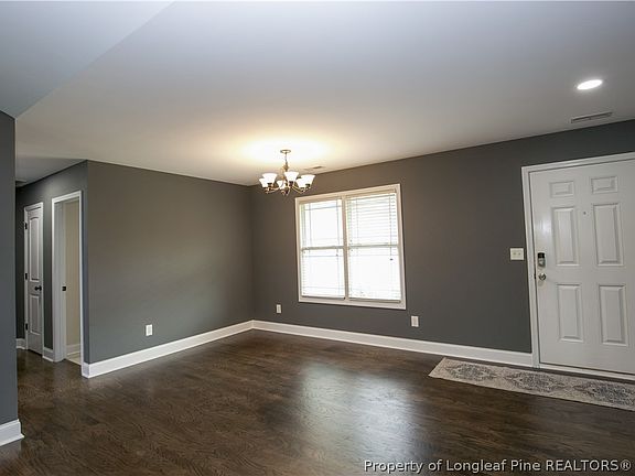 3rd image of 74 Jaylin Oaks Dr